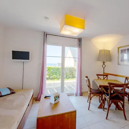 Aparthotel Vacanceole - Les Terrasses De Pentrez-plage 3*